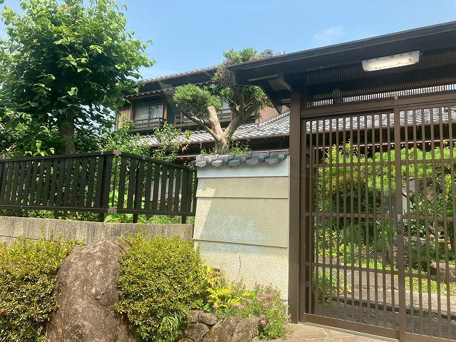 各務原市｜戸建住宅の雨漏り！原因は壁と屋根の継ぎ目のシーリング切れでした